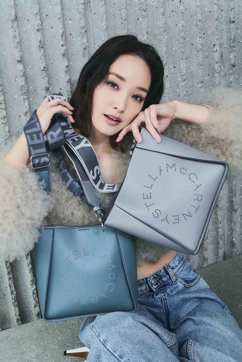 ステラ マッカートニー」が剛力彩芽をビジュアルに起用 バッグ“ステラ