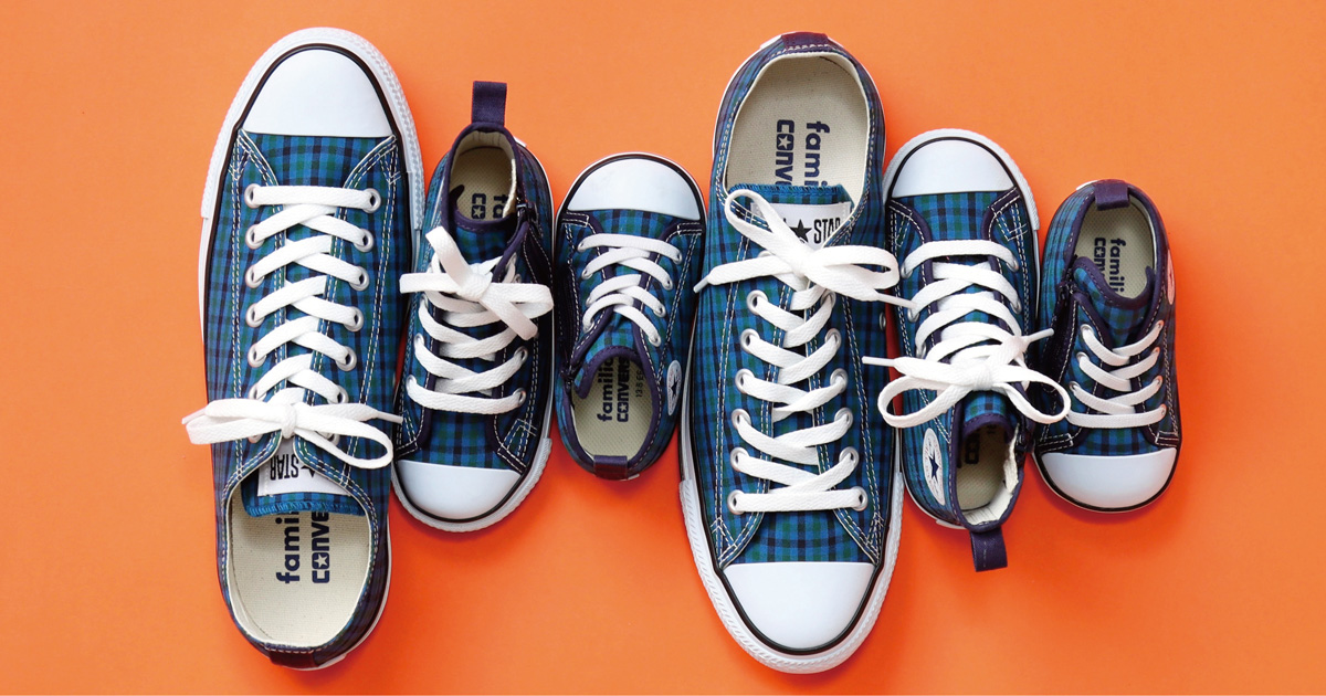 ファミリア」が「コンバース」と再びコラボ 青い“ファミリアチェック