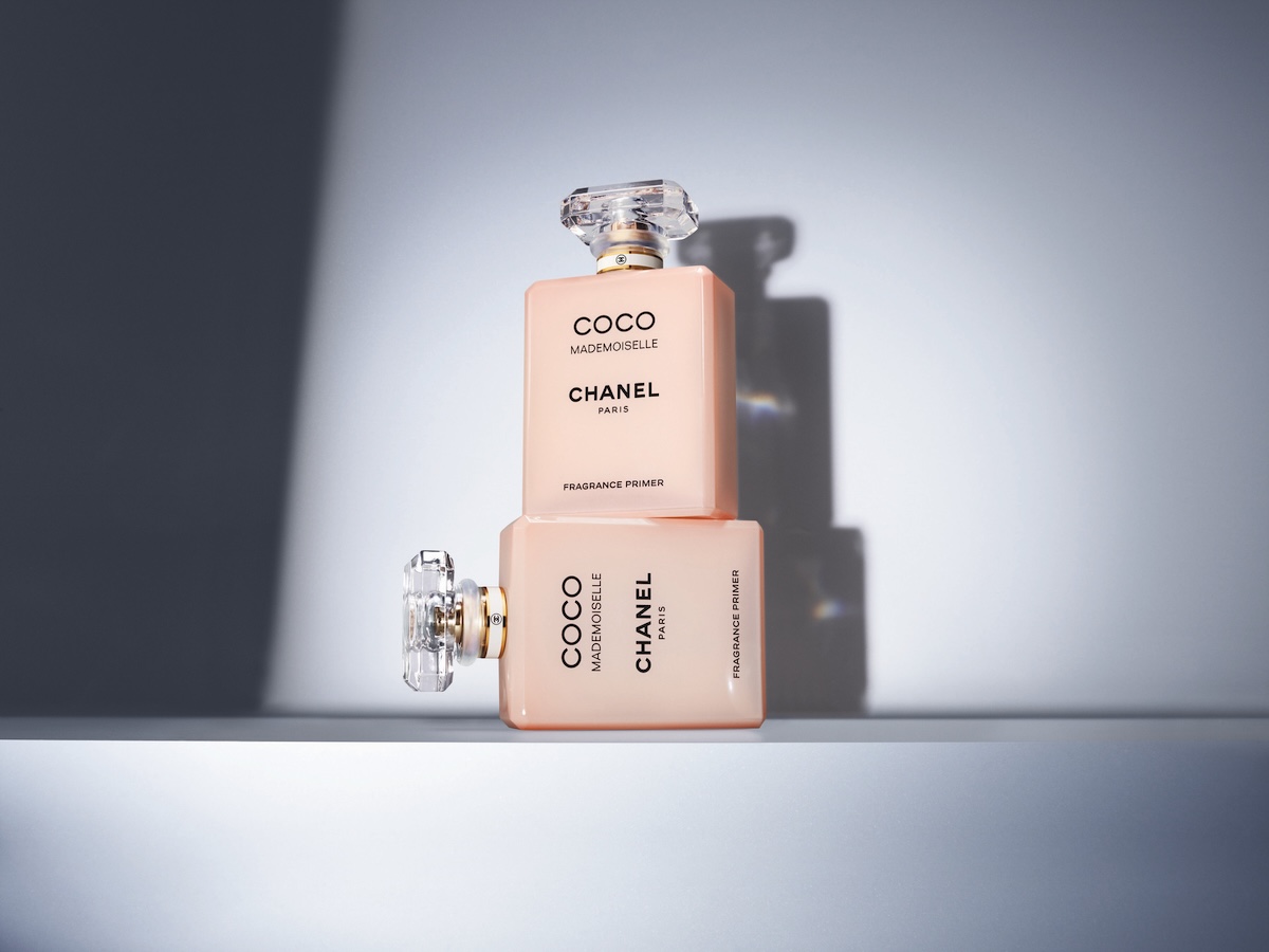 シャネル」の“ココ マドモアゼル”にフレグランスプライマーが登場 香り