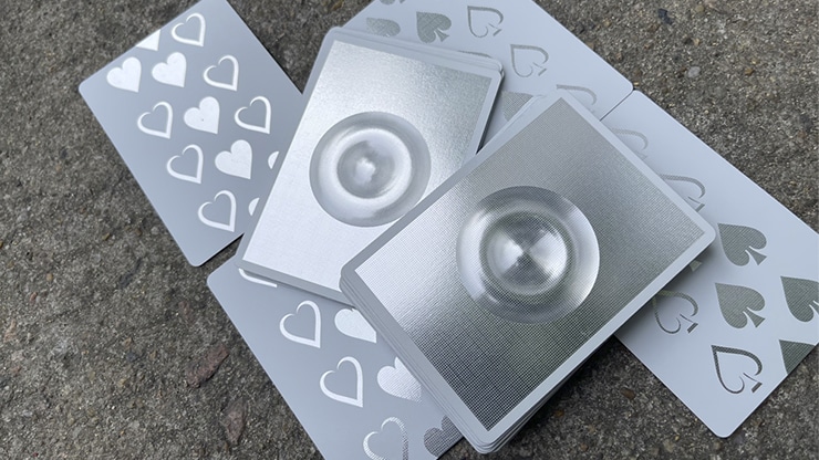 Curved Mirror Playing Cards by Jiade | X-Decks Playing Cards