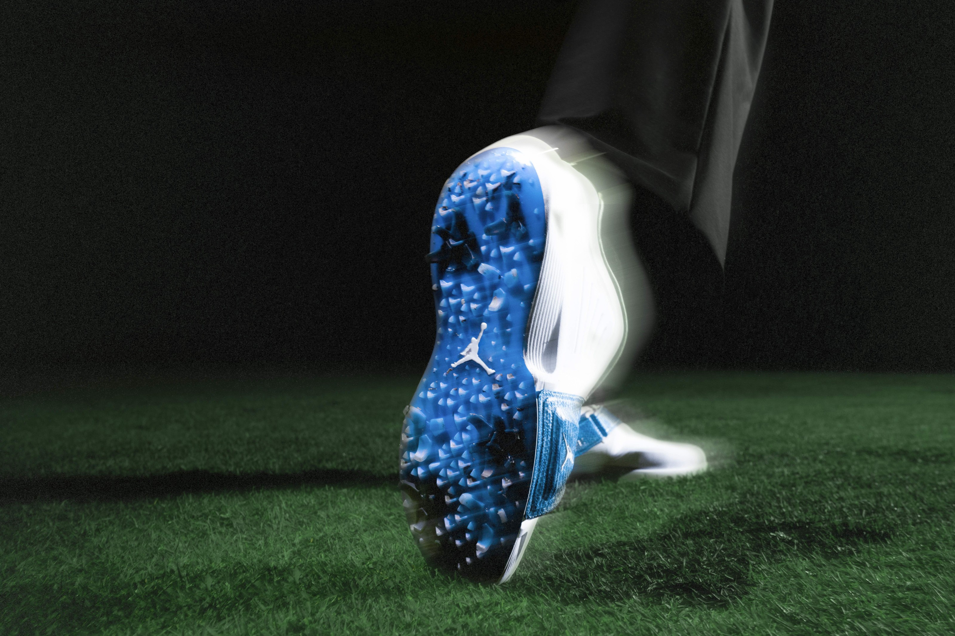 Jordanブランドの最新フットウェア、エア レブが、ゴルフ