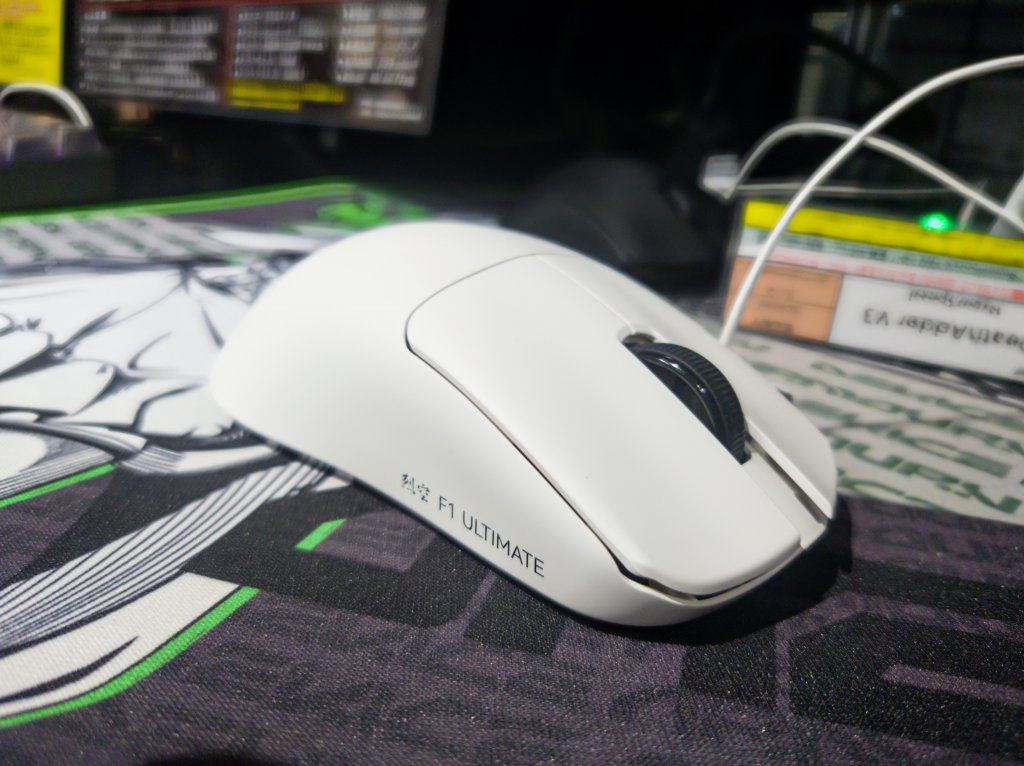 驚きの38g、ATKから超軽量ワイヤレスゲーミングマウス「BLAZING SKY F1