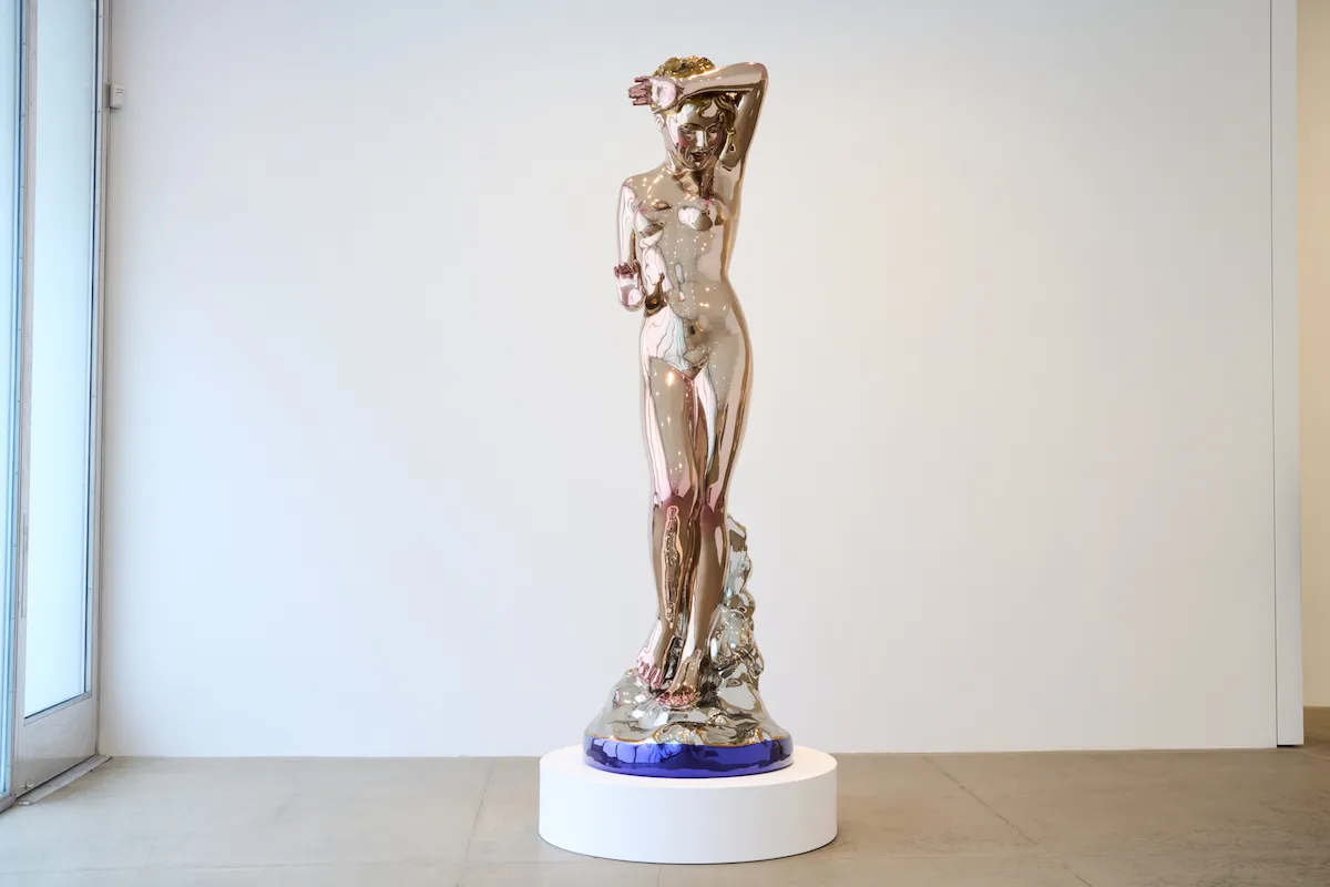 自己模倣のループに陥ったジェフ・クーンズ──巨額と技術を投じた7年