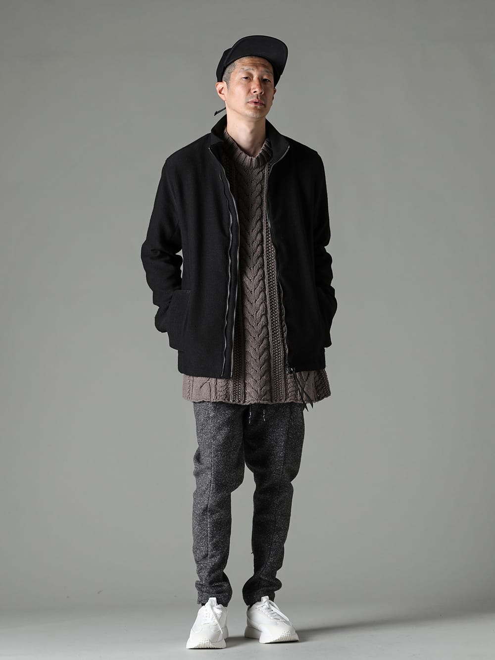 RIPVANWINKLE レヴォリューションジャケット ケーブルニットスタイル