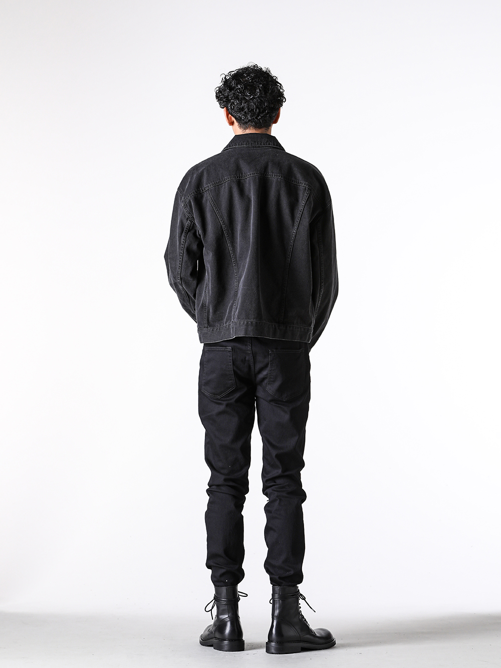 アイテム紹介] Ann Demeulemeester ブーツ：2型徹底比較 -FASCINATE