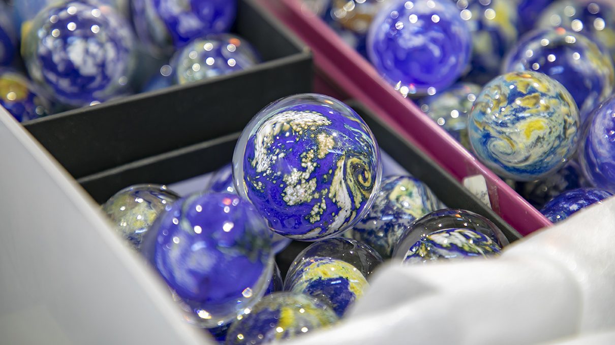 ガラスアーティスト・ノグチミエコ氏工房開設15周年！ 記念イベント