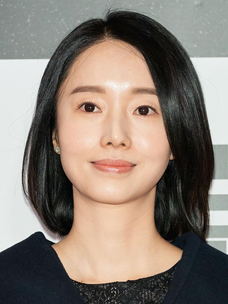 Lee Jung-hyun - Singer, Actress