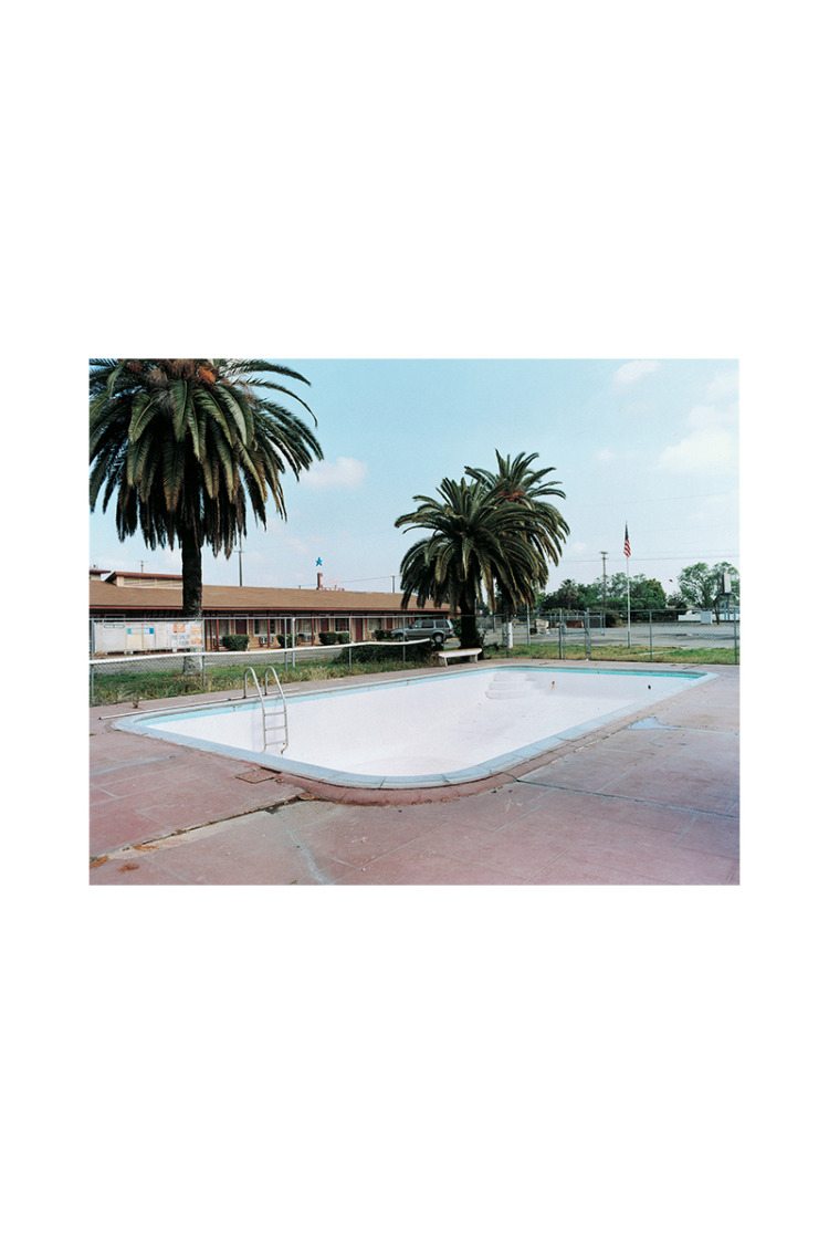 平野太呂の写真の話。「ある視点から見て集め、並べてみる