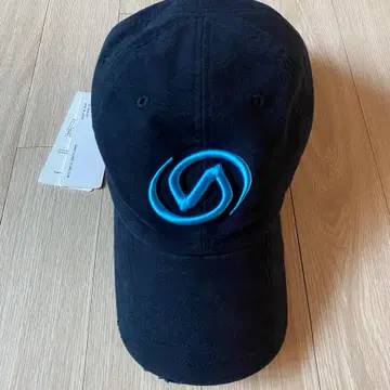 Vuja De Axel Chiral VD Hat in Moleskin | 브랜드 중고거래 플랫폼