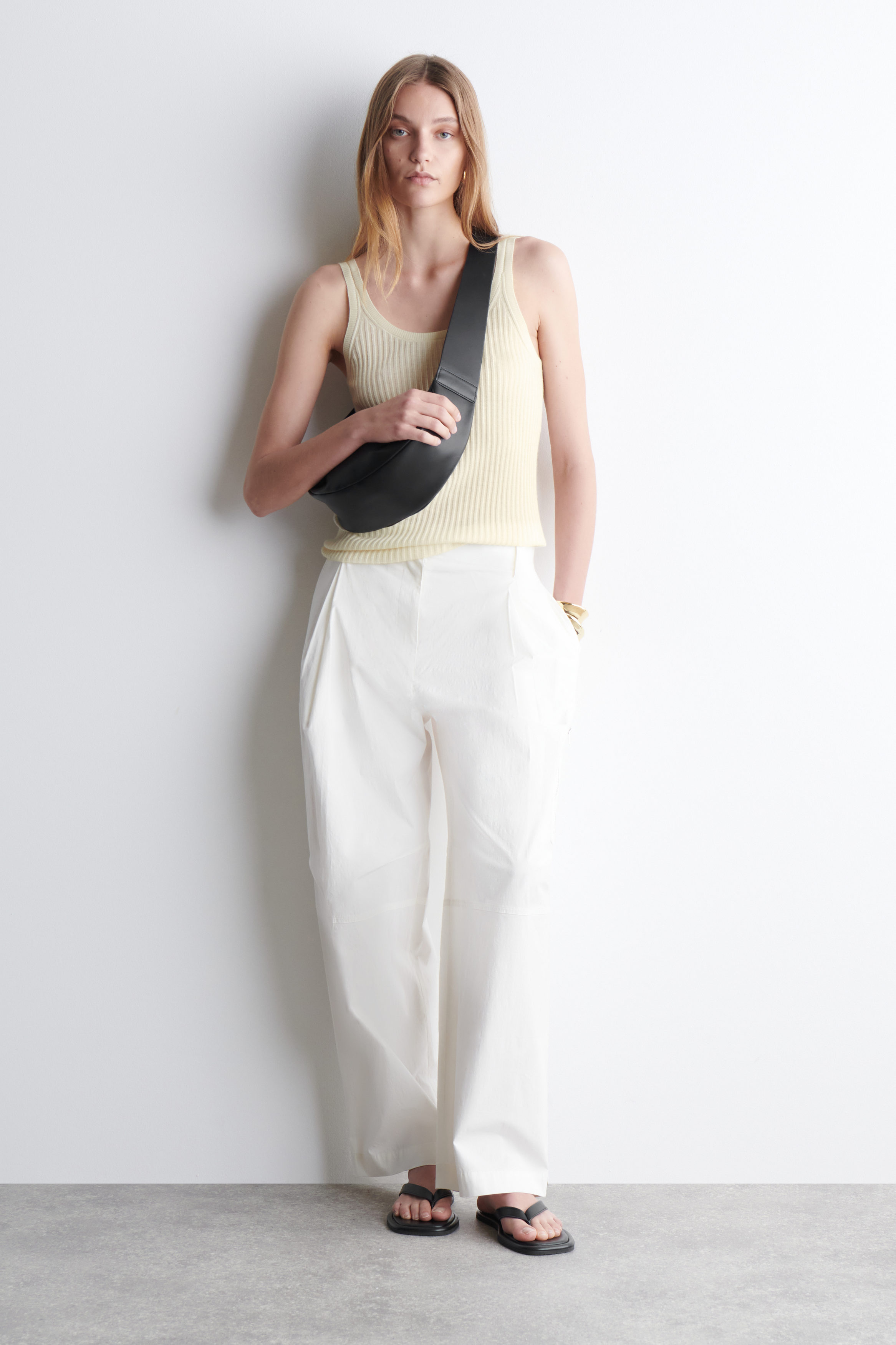 SWING CROSSBODY BAG - LEATHER - BLACK | COS US