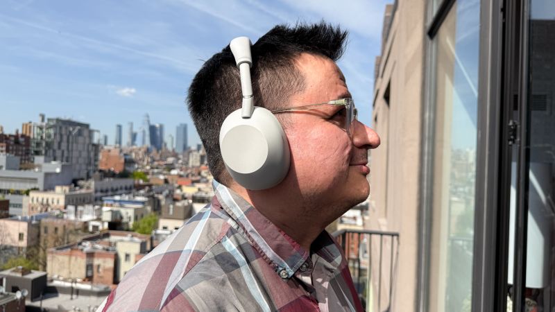 Sony WH-1000XM6 headphones review | CNN Underscored