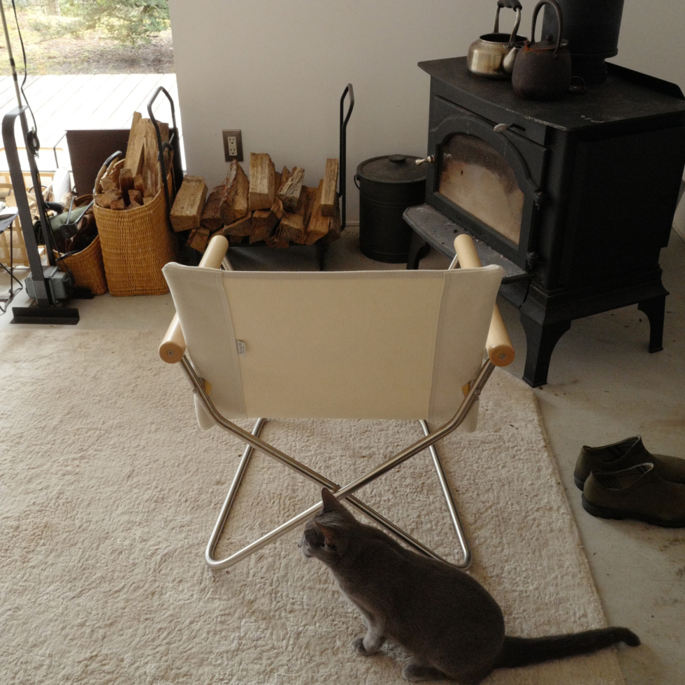 スタッフの商品日記 087 ニーチェアエックス80 | D&DEPARTMENT