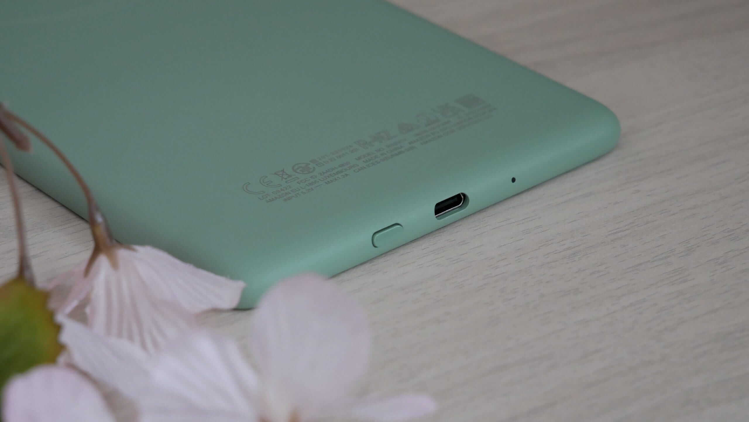 Amazon Kindle 11th Generation 2024 e-Reader Review - Good e-Reader