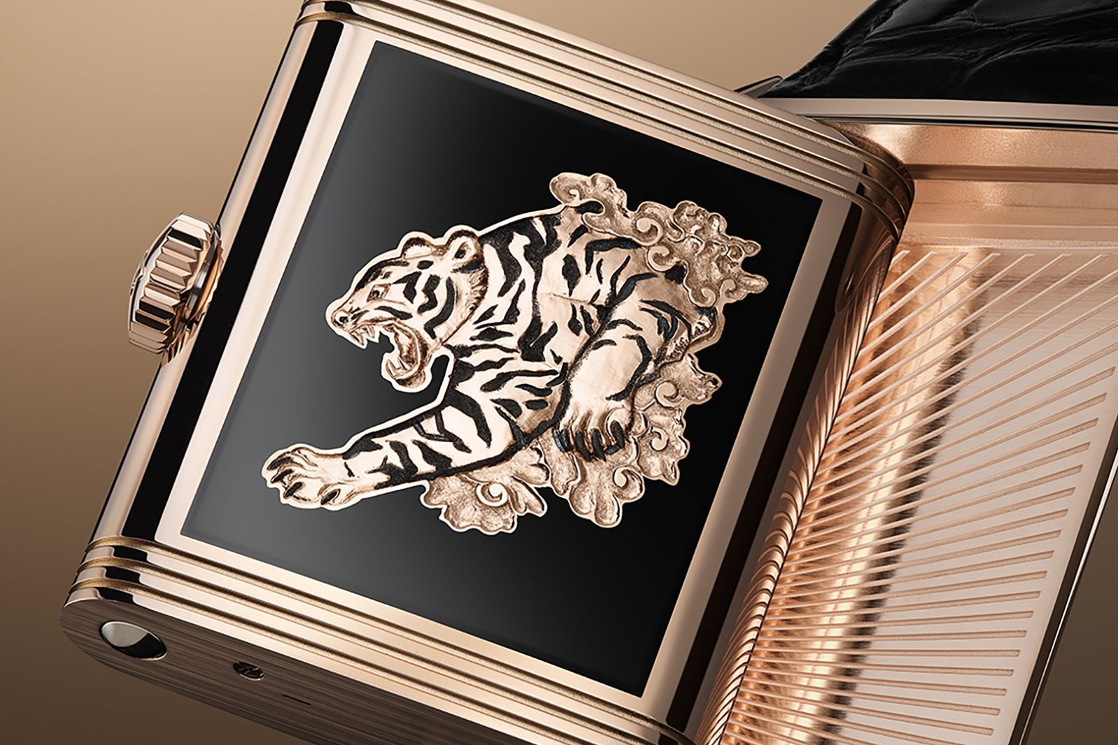 虎がリアル過ぎる！誕生90周年のレベルソは傑作だ！──ジャガー