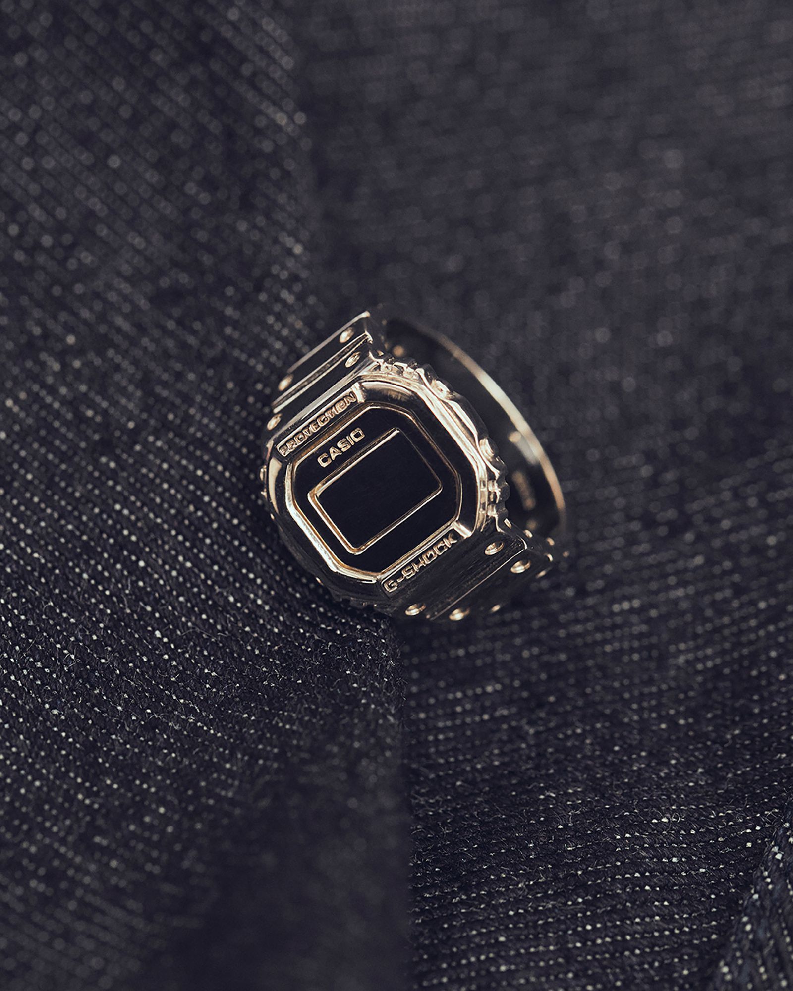 G-SHOCK PRODUCTS」の第2弾は「DW-5600」を忠実に再現したシルバー