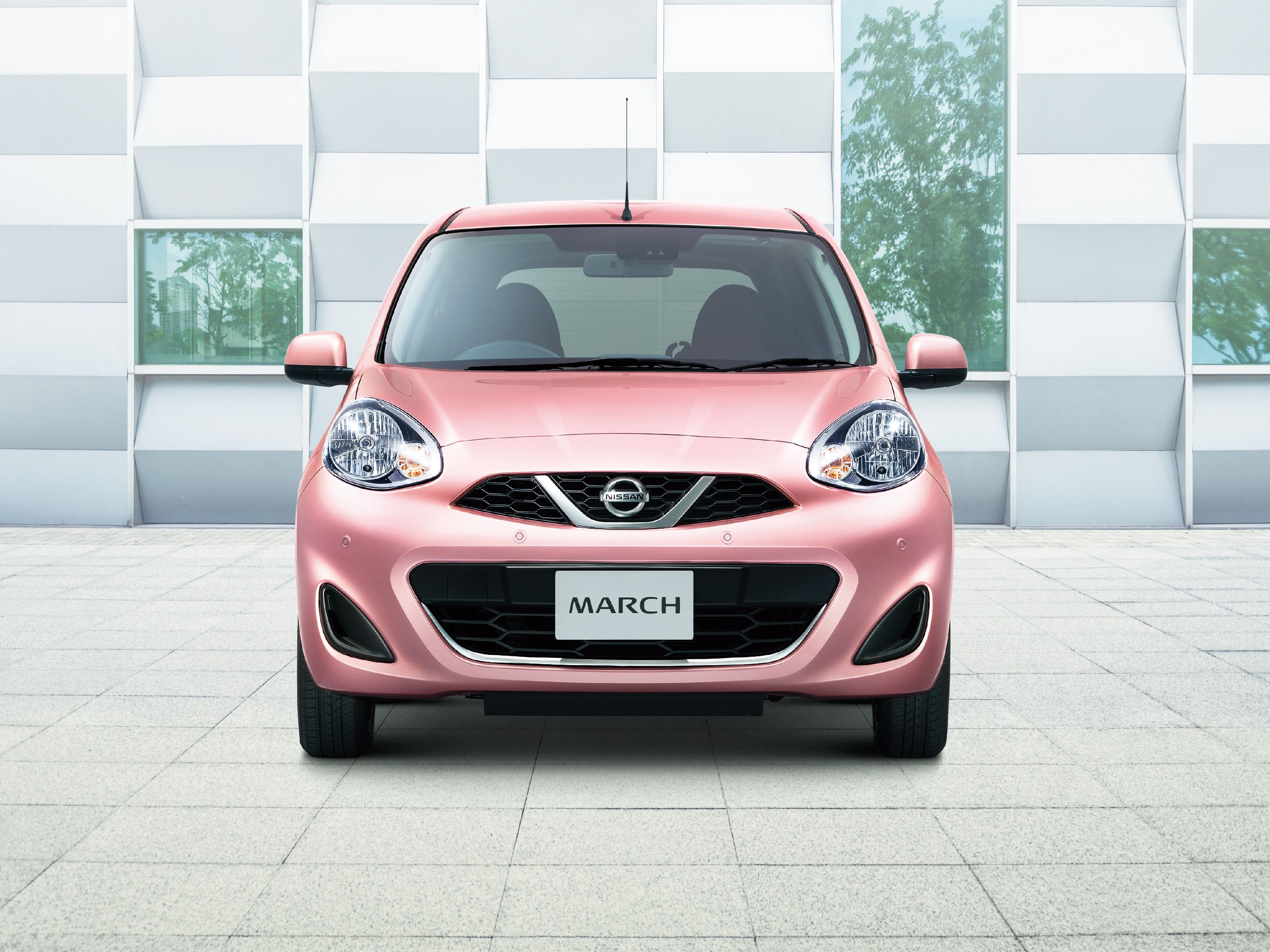 ☆低走行!☆日産☆マーチ☆切替式4WD☆女性ワンオーナー☆禁煙車 低