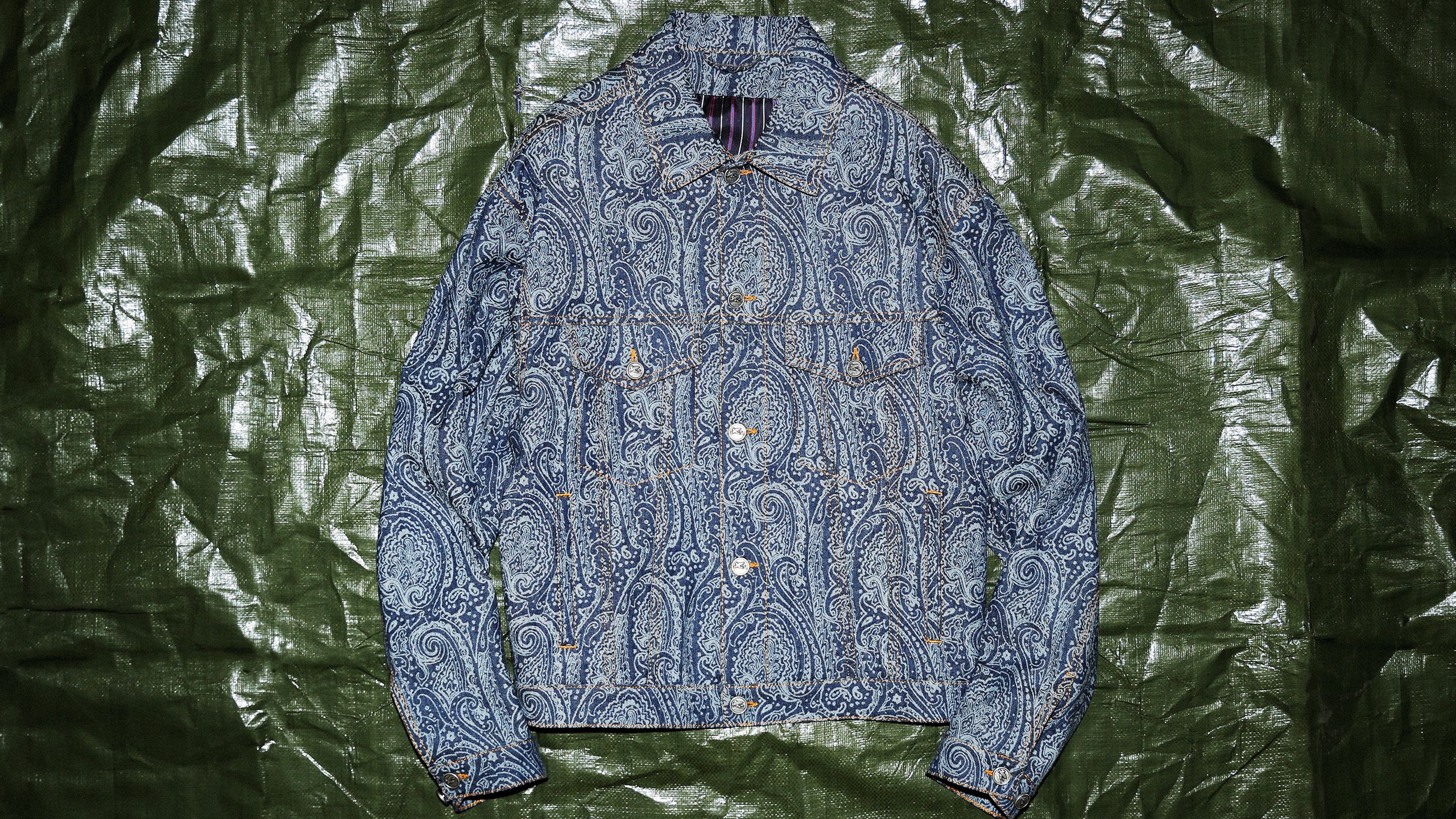 エトロのアウターでアートな気分に浸る──特集：2025年春、ジャケット