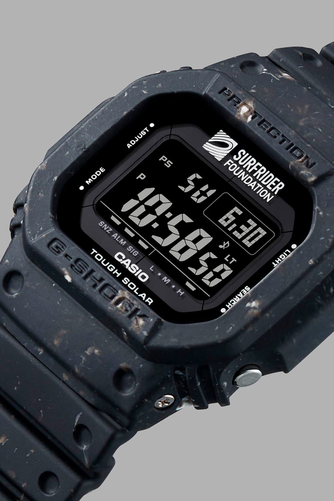 G-SHOCKが「サーフライダーファウンデーション」と8度目のコラボ