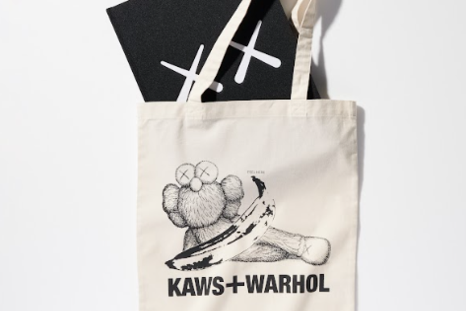 カウズとアンディ・ウォーホールの邂逅！ UTコレクションとアート