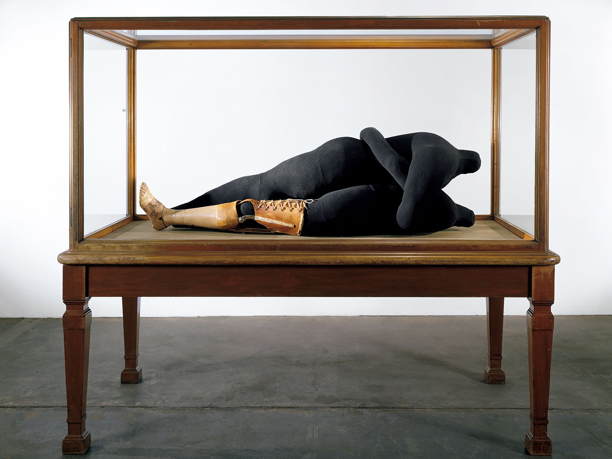 相反する感情の本質を作品に込めた、ルイーズ・ブルジョワという生き方