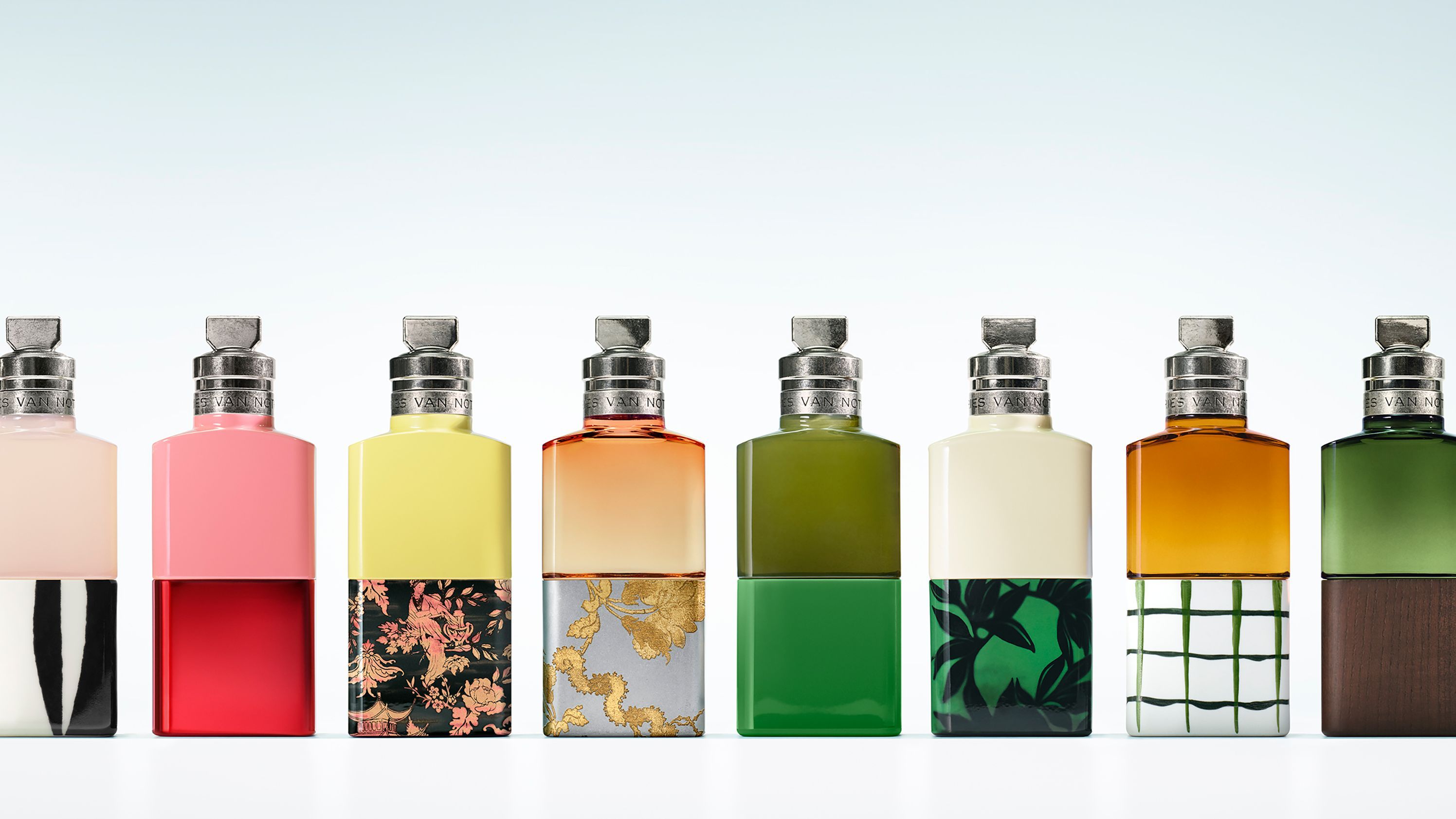 ドリス・ヴァン・ノッテンが新たなオードパルファム4種を発表。新作を