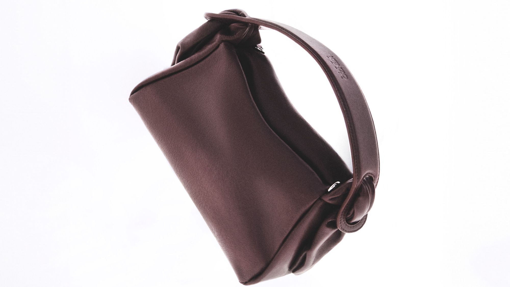 KENZO FUROSHIKI」バッグ発売──発想の元になったのは日本の風呂敷