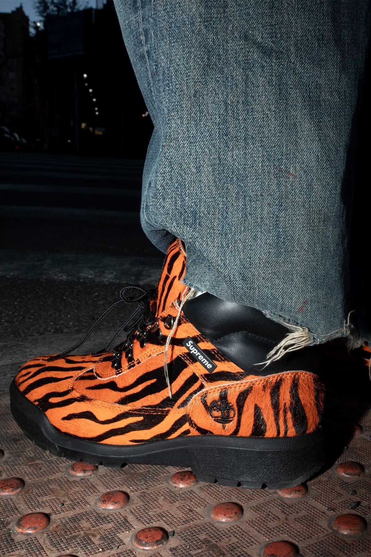 シュプリーム×ティンバーランドより新作コラボブーツが登場！ | GQ JAPAN