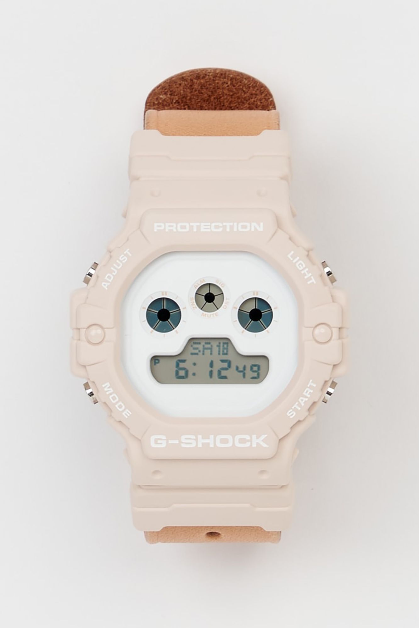 エンダースキーマ×G-SHOCKの第4弾、「DW-5900」が登場──GQ新着