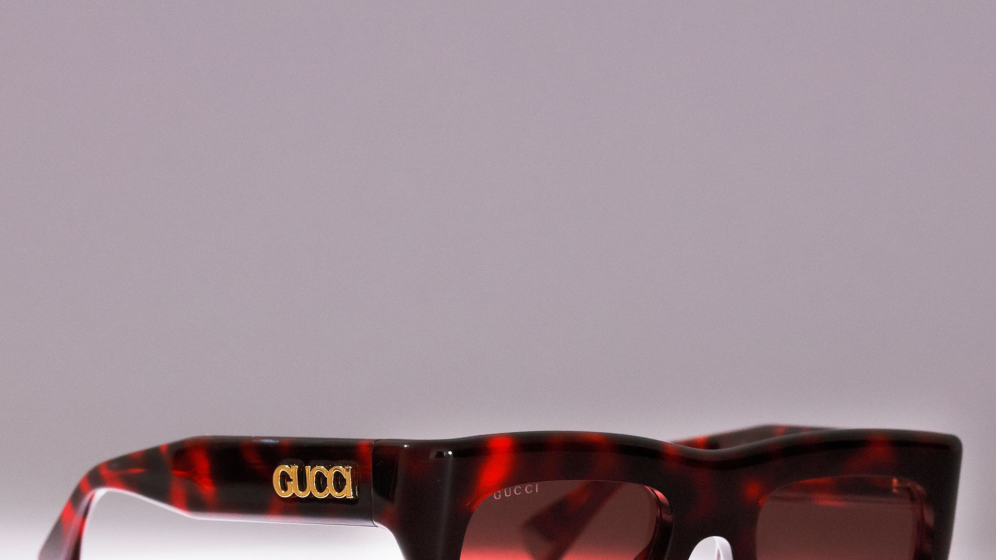 アーカイブをベースにタイムレスな魅力を放つグッチ──夏がくる前に