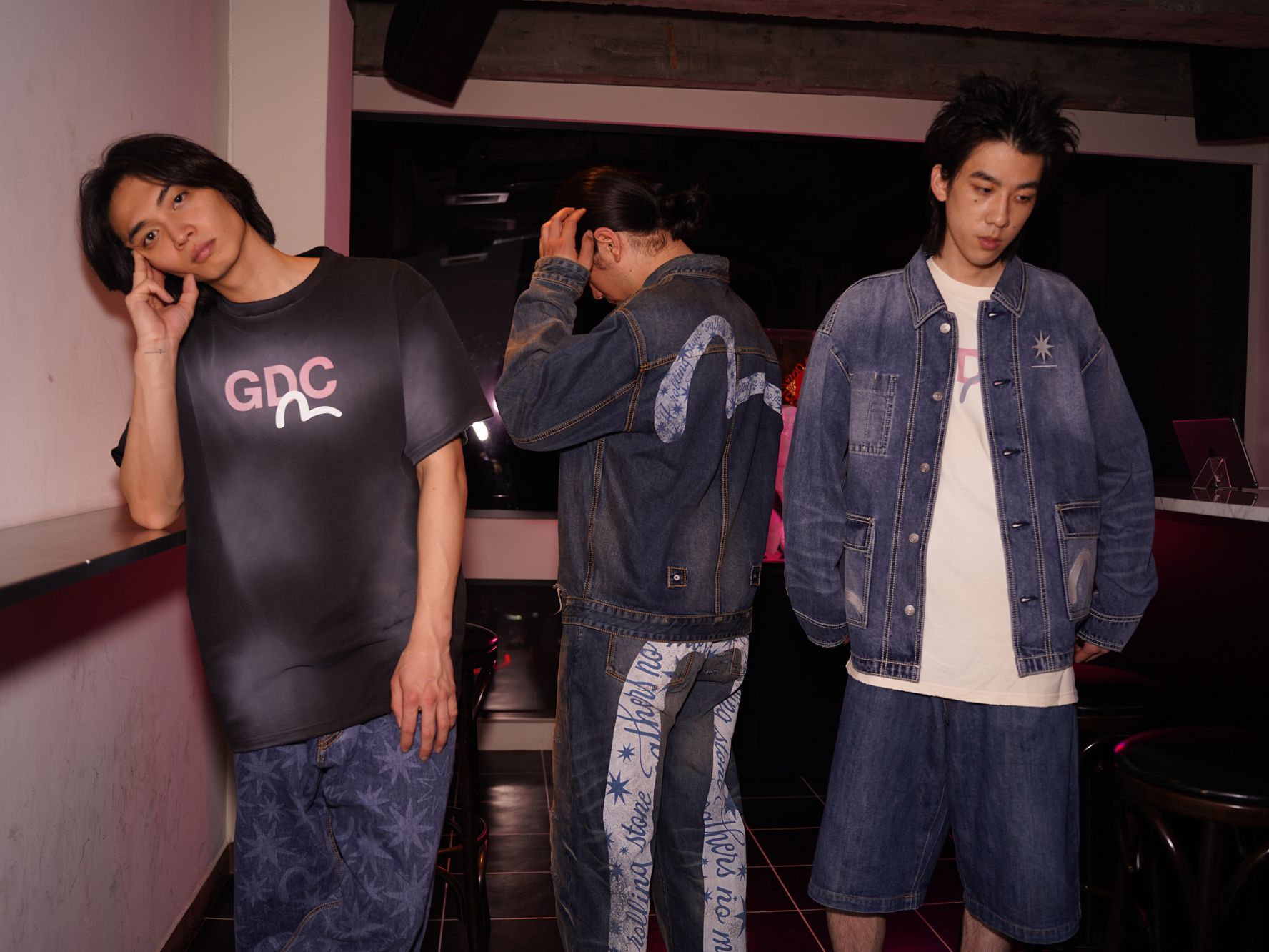 熊谷隆志が手がけるストリートブランドのジーディーシーがエヴィスとの