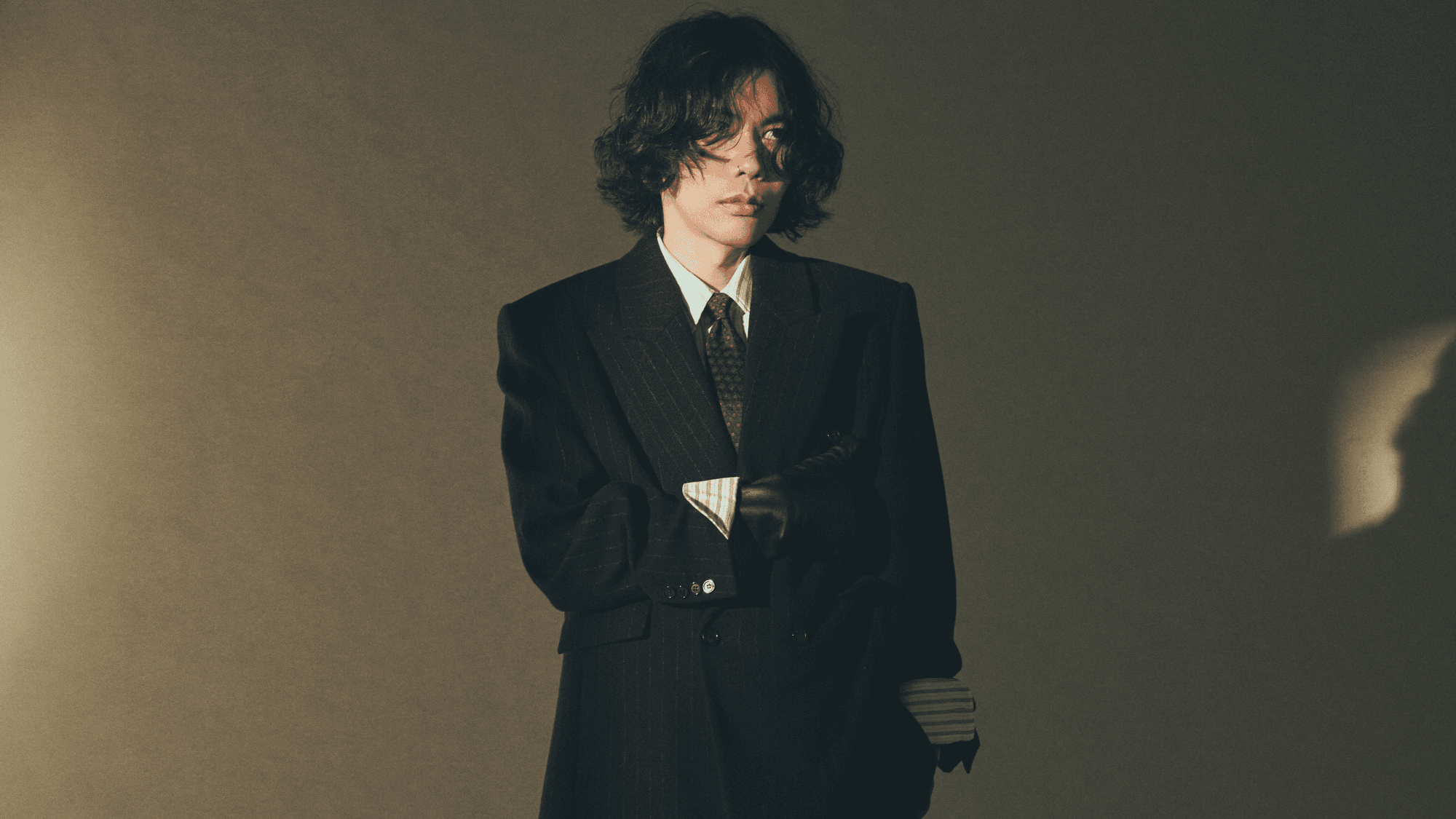 HYPE_9月_米津玄師_photo-