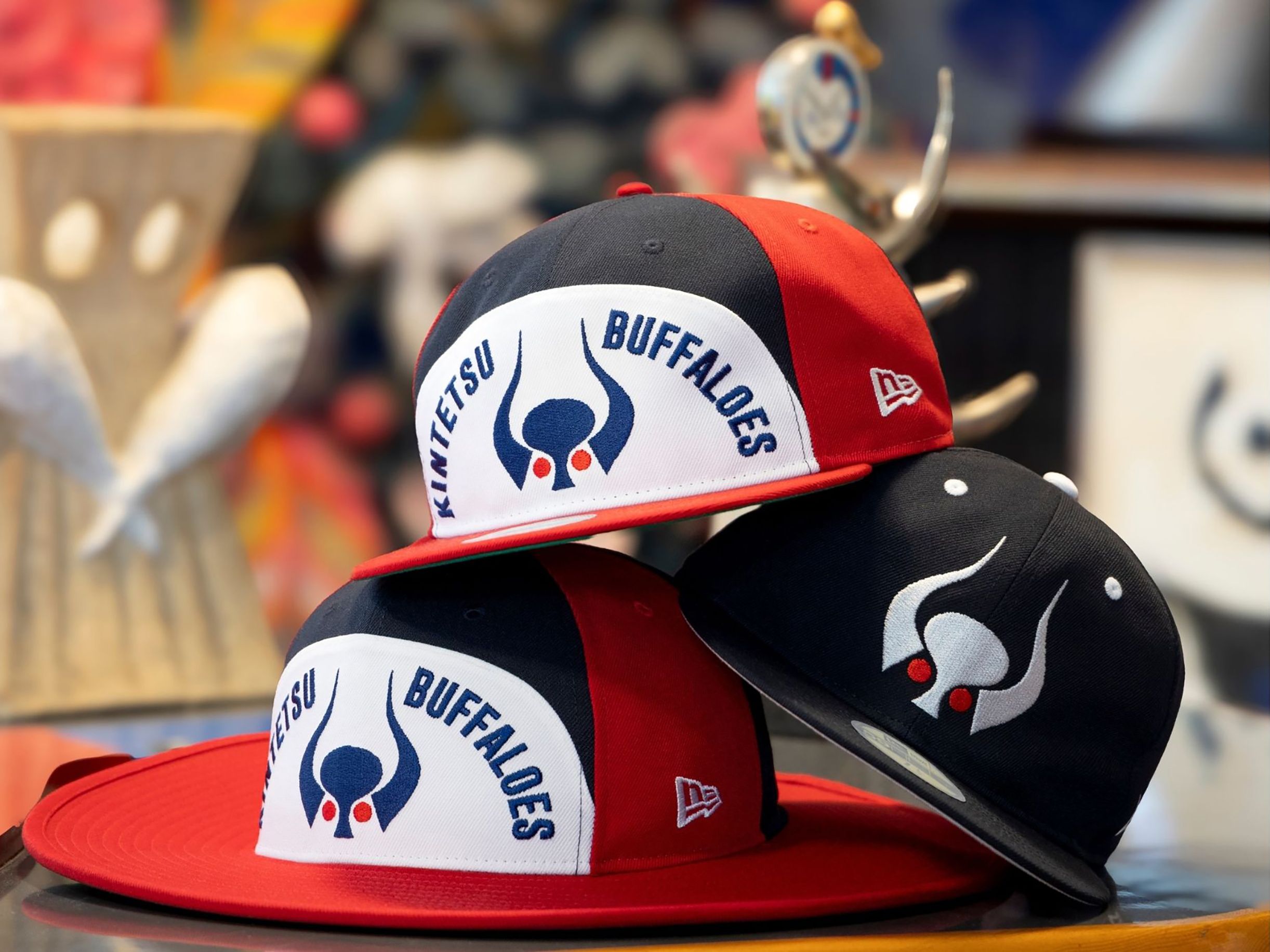 ニューエラから、岡本太郎×大阪近鉄バファローズのコレクションが登場