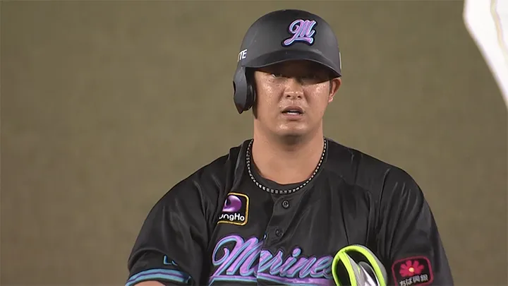 佐藤都志也が一軍復帰 途中出場ながらも2安打2打点｜パ・リーグ.com