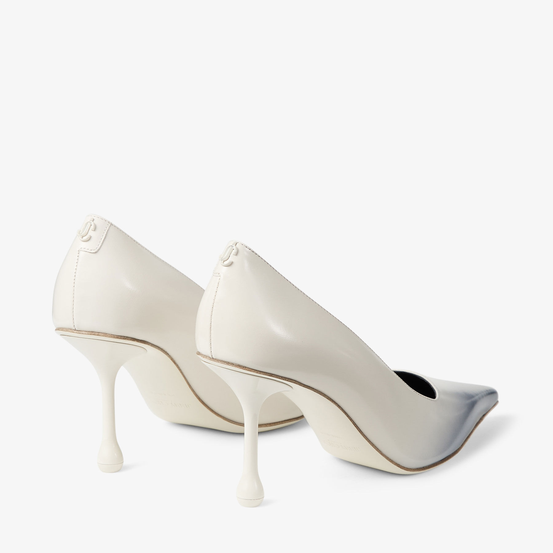 イクシア 80 | ラテ スパッツォラートレザー・パンプス | ジミー チュウ