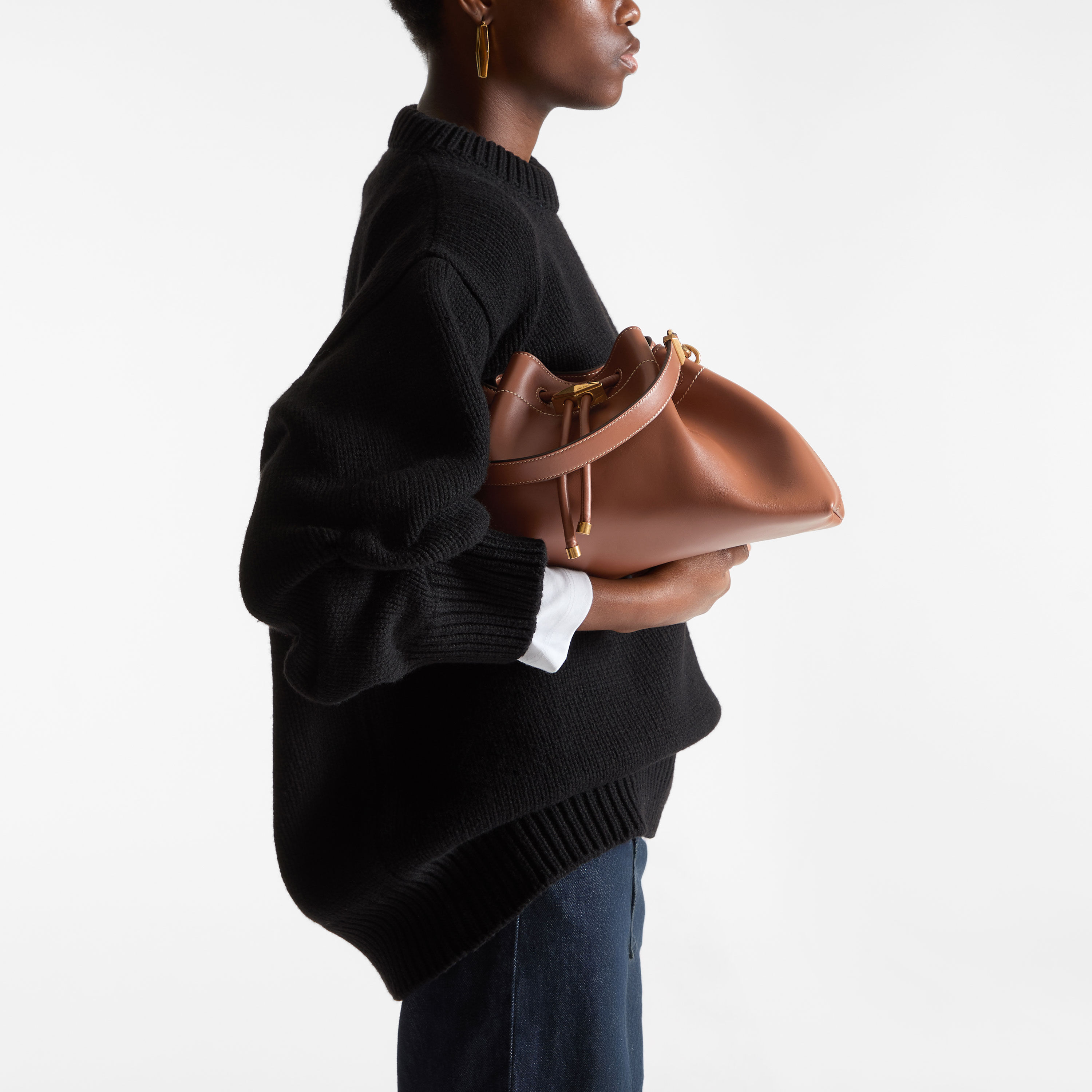 シンチ | タンレザー・バケットバッグ | ジミー チュウ