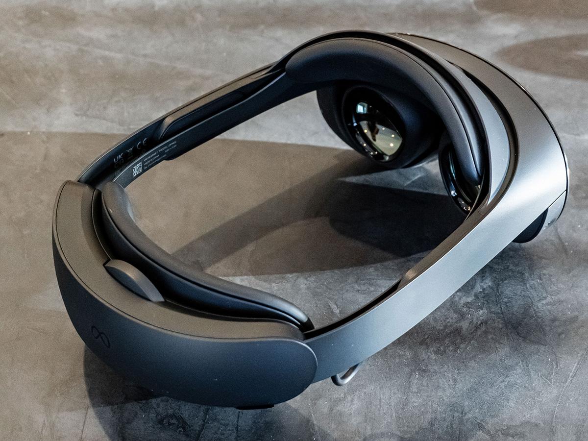 22万円の新型VRゴーグル「Meta Quest Pro」はアリか？…3機種比較で見え