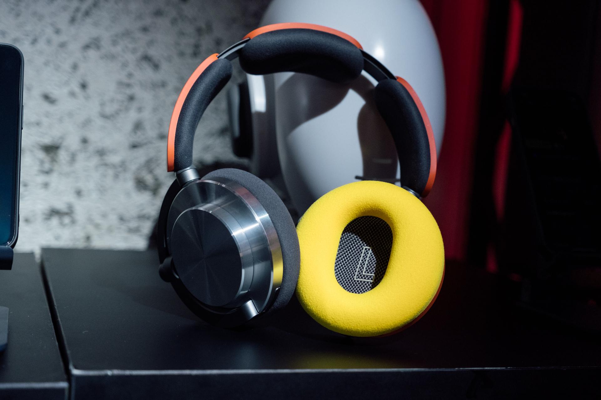 ダイソンから｢着せ替えヘッドホン｣登場 | ギズモード・ジャパン