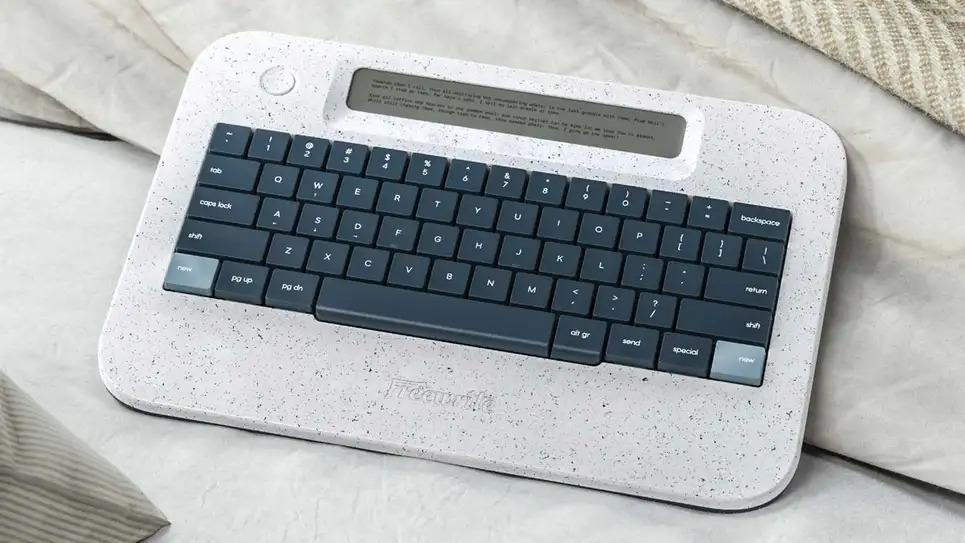 Freewriteのデジタルタイプライターがあれば、電子ペーパーレスに