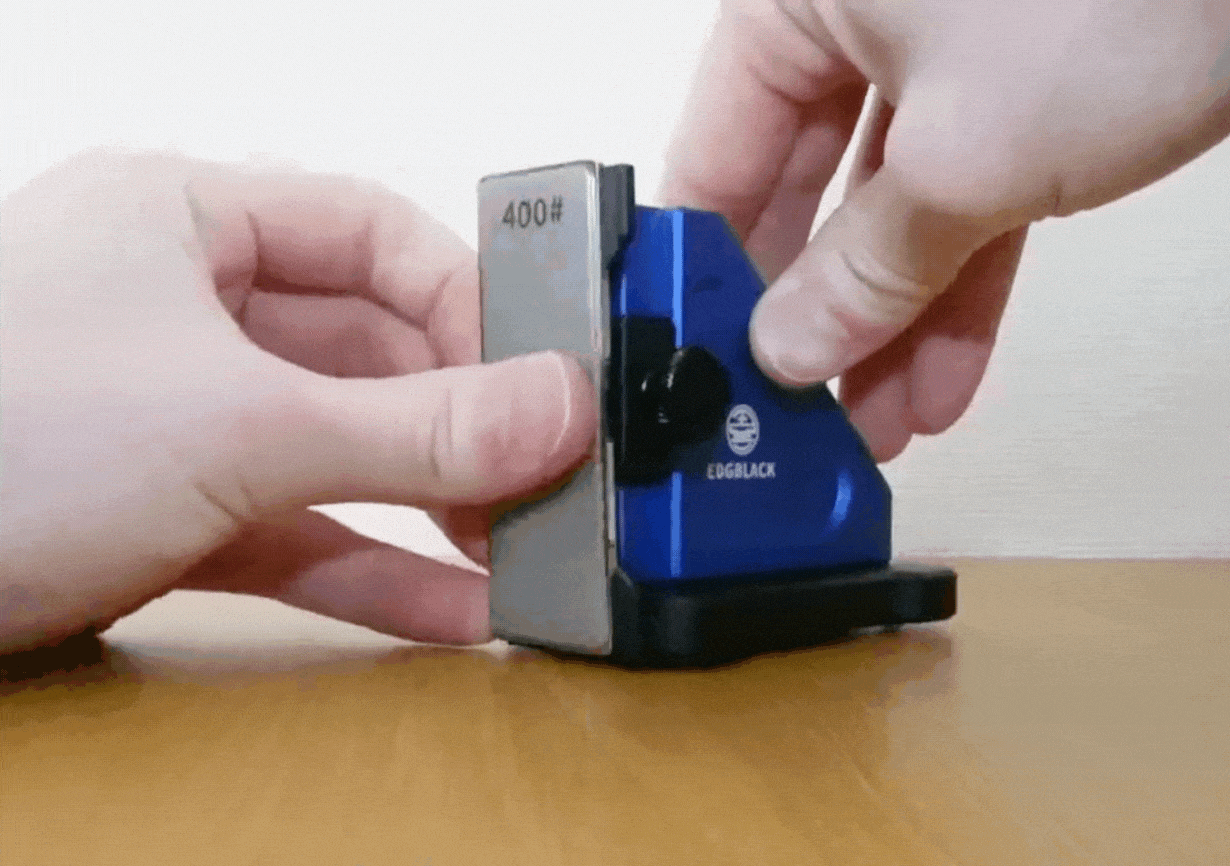 素人でもプロ並みの研ぎを実現！ 手軽にスパッと切れる包丁を復活