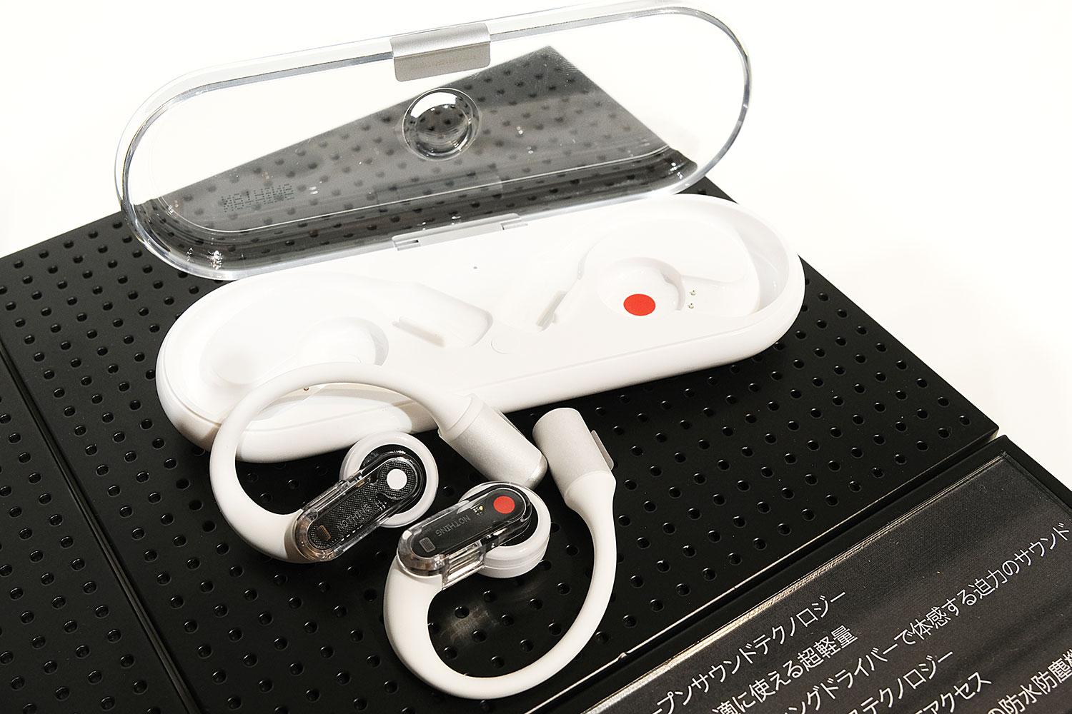 Nothing初のオープンイヤー型イヤホン誕生。着け心地を試すべく渋谷を