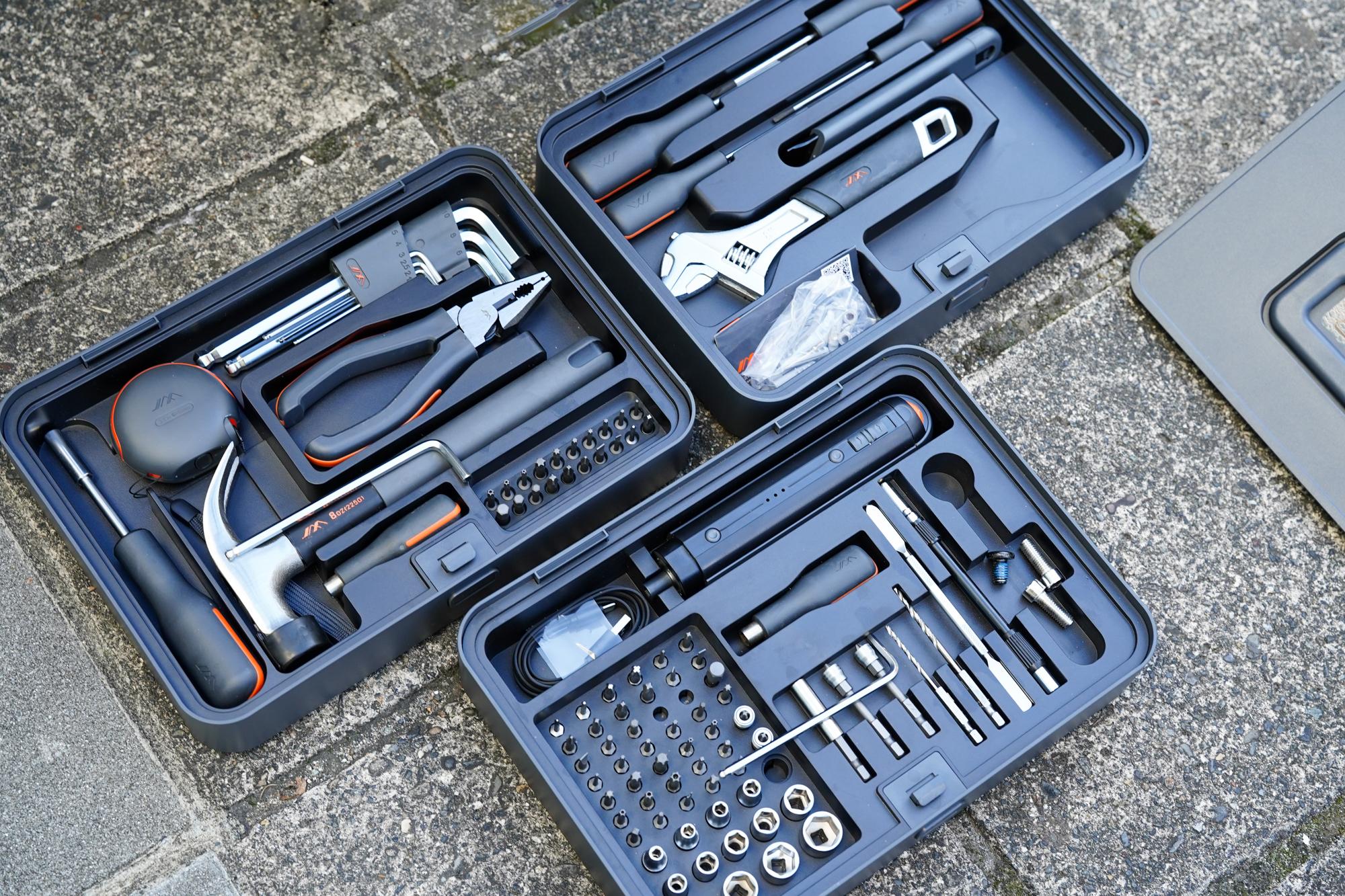 あると便利な工具一式が揃う「JIMIBOX X3-ABI」。連結式で収納しやすく