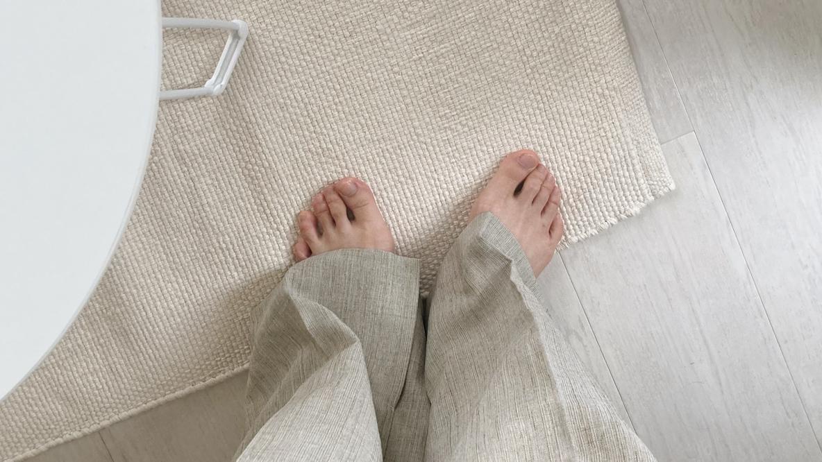 無印良品の「インド綿手織ラグ」で部屋も衣替え。家で洗濯できてお