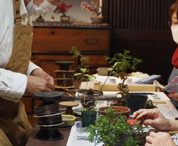 4年間愛用中！ パタゴニアの「ワークエプロン」は、庭遊びやモノ作りに