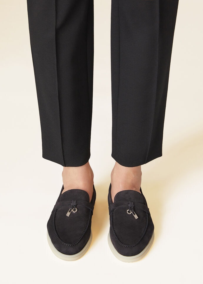 サマー・チャーム・ウォーク・モカシン スエード キャビア