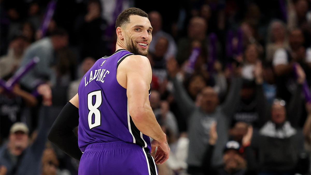 Zach LaVine delivers first signature Kings game in rout of Hornets