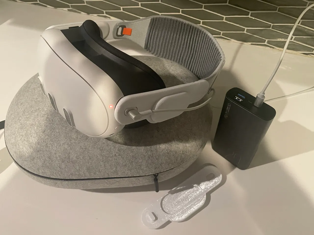 Apple Vision Pro - Solo Knit Band Adapters for Meta Quest 3