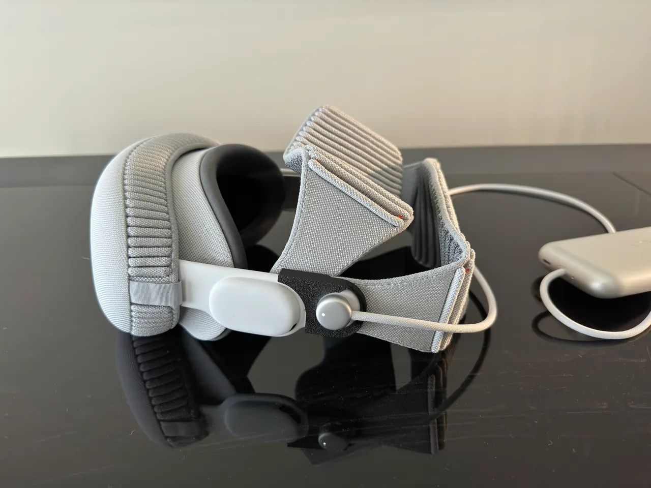 Apple Vision Pro (AVP) - Dual Solo Knit Band Clips by MagicalBeard