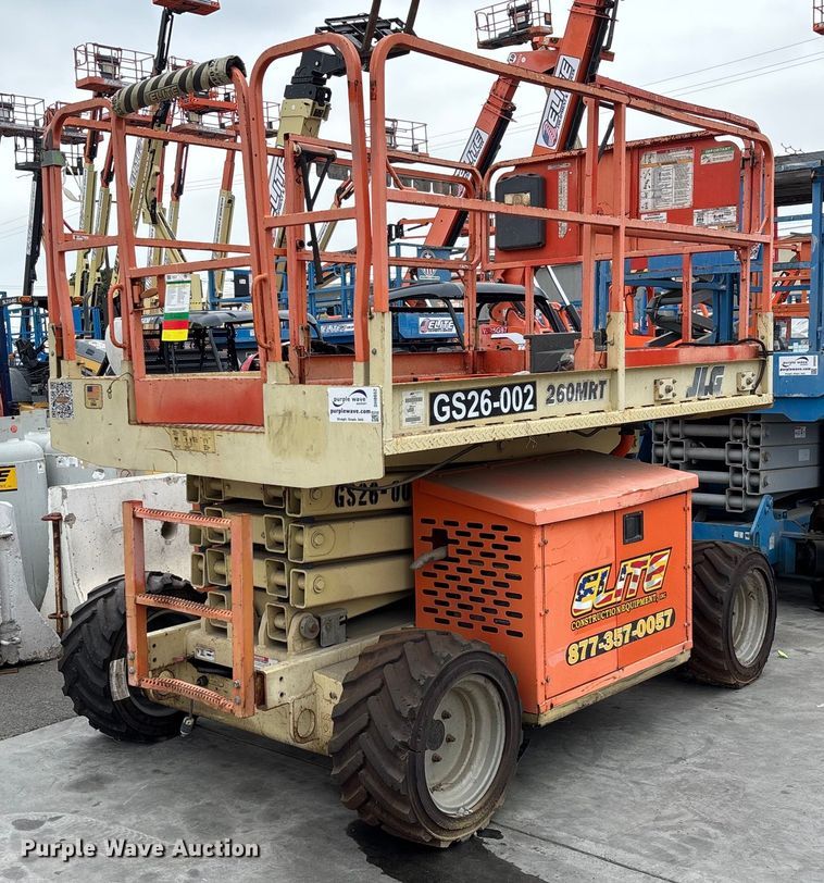 JLG Scissor or Vertical Lift For Sale Near Los Angeles, California