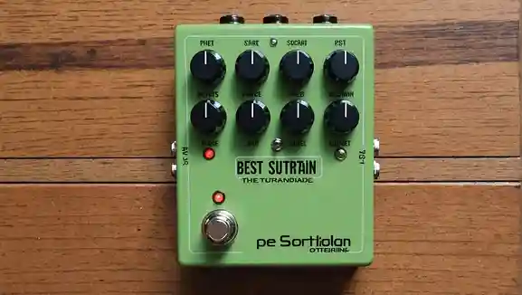 最高峰の歪み系ハンドメイドエフェクター！Pete Cornish Soft Sustain2