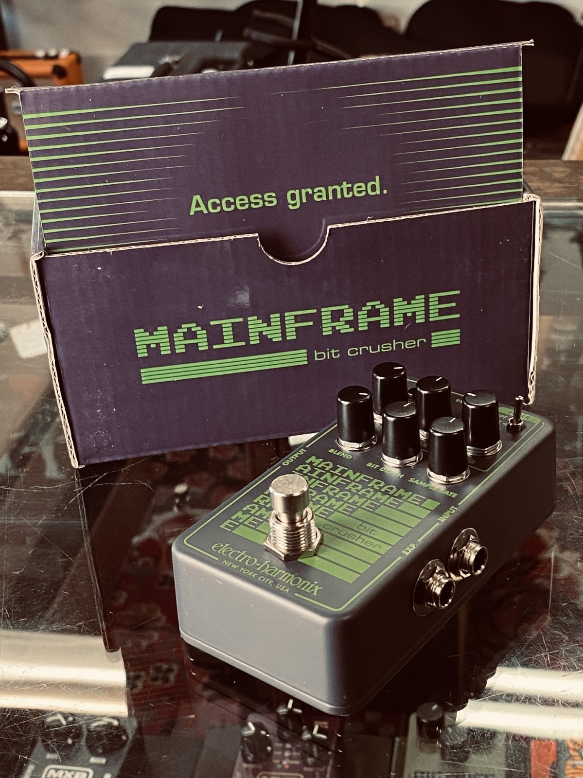 Electro-Harmonix Mainframe Bit Crusher Pedal (new) - 683274012315